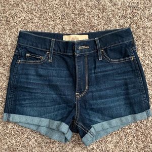 NWOT Hollister Hi-rise Jean shorts